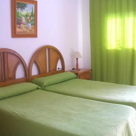 Antonio Conil Готель 2*