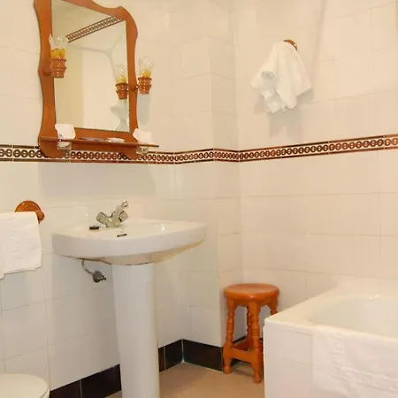 Готель Antonio Conil 2*